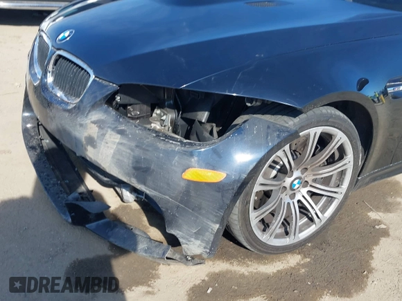 2013 BMW M3 z VIN WBSDX9C5XDE786092, wystawiony jako IAAI lot #41871257 z przebiegiem 61 075 mil mil oraz . Historia ofert i sprzedaży dostępna na DreamBid. Obrazek 6.