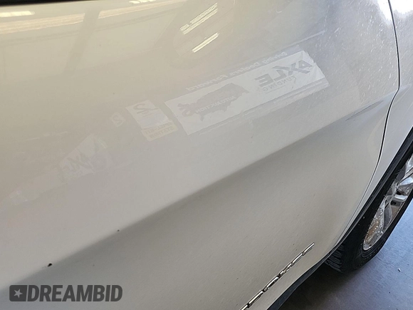 2020 Jeep Cherokee Latitude with VIN 1C4PJMCB1LD602371, listed as a IAAI auction lot 42806971 with 81,291 mi miles and . Bid and sale history available at DreamBid. Image 15.