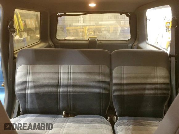 1992 Ford Explorer Eddie Bauer with VIN 1FMDU34X7NUB94682, listed as a Copart auction lot 44726775 with 46,626 mi miles and Clean title. Bid and sale history available at DreamBid. Image 10.