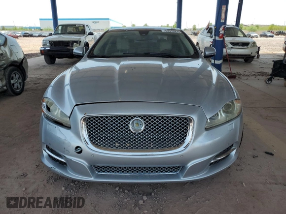 2012 Jaguar XJ Supercharged with VIN SAJWA2GE1CMV28584, listed as a Copart auction lot 63313275 with 74,023 mi miles and Clean title. Bid and sale history available at DreamBid. Image 5.