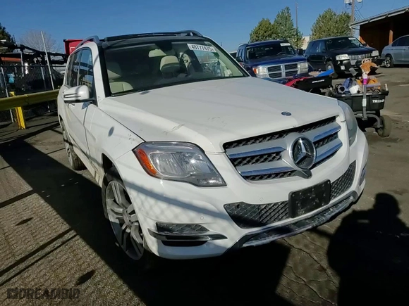2014 Mercedes-Benz GLK-Class GLK 350 with VIN WDCGG8JB3EG280787, listed as a Copart auction lot 48777475 with 107,527 mi miles and Salvage Title. Bid and sale history available at carsss.com. Image 12.