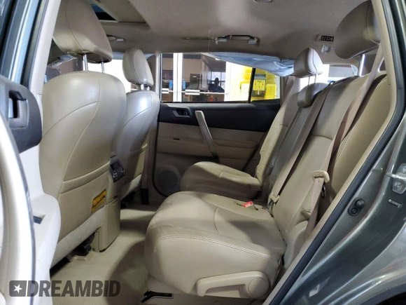 2010 Toyota Highlander SE z VIN 5TDJK3EH8AS013673, wystawiony jako Copart lot #55014845 z przebiegiem 176 193 mil mil oraz Szkoda całkowita • Salvage title. Historia ofert i sprzedaży dostępna na DreamBid. Obrazek 11.