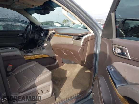 2017 GMC Yukon XL Denali with VIN 1GKS2HKJ9HR197818, listed as a IAAI auction lot 41288059 with 172,565 mi miles. Bid and sale history available at carsss.com. Image 5.