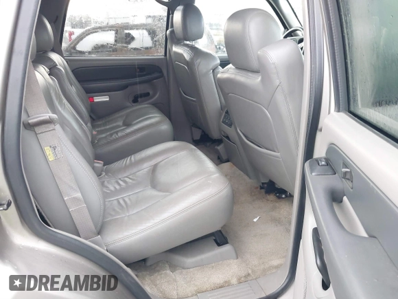 2003 Chevrolet Tahoe LS with VIN 1GNEK13T93J308334, listed as a IAAI auction lot 41582475 with 263,031 mi miles. Bid and sale history available at carsss.com. Image 8.