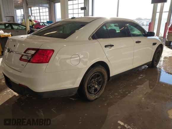 2013 Ford Police Interceptor с VIN 1FAHP2MT7DG101909, выставлен на аукционе IAAI как лот 41400024 с пробегом 260 481 миль миль и . История ставок и продаж доступна на DreamBid. Изображение 4.