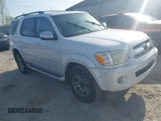 2007 Toyota Sequoia Limited with VIN 5TDBT48A87S286840, listed as a IAAI auction lot 42100819 with 304,590 mi miles and . Bid and sale history available at DreamBid. Image 1.