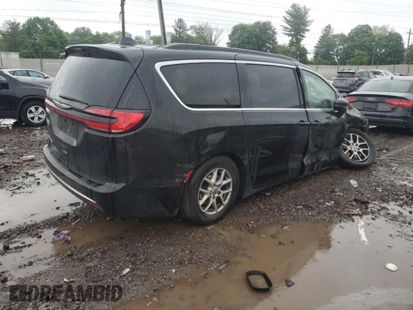 2022 Chrysler Pacifica Touring L with VIN 2C4RC1BGXNR190806, listed as a Copart auction lot 56557535 with 47,170 mi miles and Salvage Title. Bid and sale history available at DreamBid. Image 3.