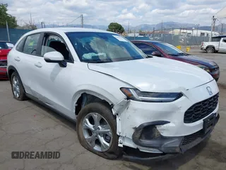 2025 Honda HR-V LX with VIN 3CZRZ1H38SM728063, listed as a IAAI auction lot 42259026 with 9,289 mi miles and . Bid and sale history available at DreamBid. Image 1.