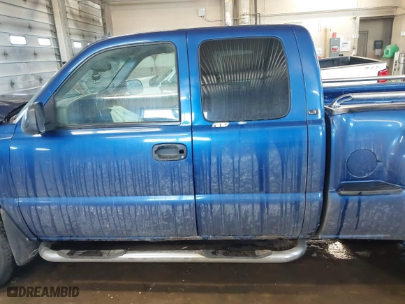 2003 Chevrolet Silverado 1500 LS with VIN 1GCEK19T83Z253084, listed as a IAAI auction lot 41500712 with 306,870 mi miles. Bid and sale history available at carsss.com. Image 15.