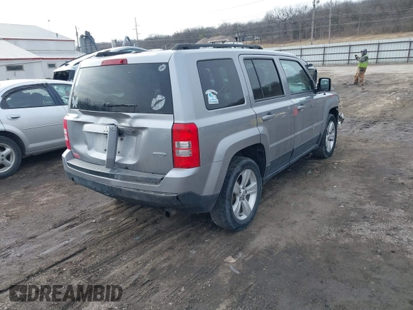 2016 Jeep Patriot Latitude с VIN 1C4NJPFB0GD543677, выставлен на аукционе IAAI как лот 41558393 с пробегом 101 932 миль миль и . История ставок и продаж доступна на DreamBid. Изображение 4.