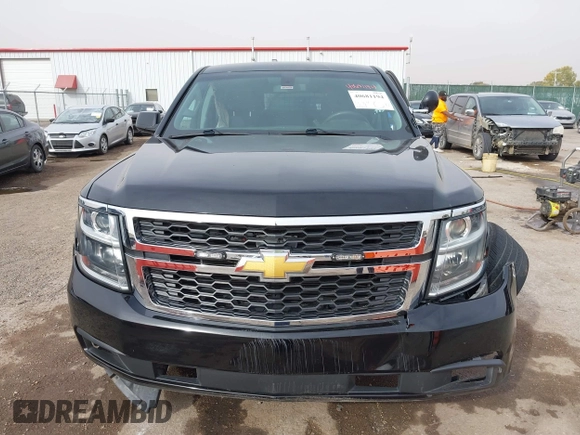 2018 Chevrolet Tahoe Commercial z VIN 1GNLCDEC0JR291831, wystawiony jako IAAI lot #40681194 z przebiegiem 111 711 mil mil oraz . Historia ofert i sprzedaży dostępna na DreamBid. Obrazek 12.