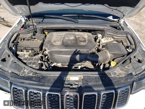 2018 Jeep Grand Cherokee Altitude with VIN 1C4RJFAG2JC258264, listed as a Copart auction lot 55262915 with 102,633 mi miles and Salvage title. Bid and sale history available at DreamBid. Image 12.