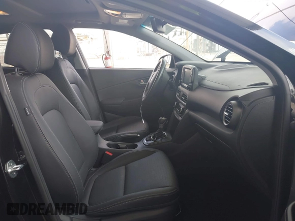 2019 Hyundai Kona Limited with VIN KM8K33A55KU299911, listed as a IAAI auction lot 41933000 with 3,671 mi miles. Bid and sale history available at carsss.com. Image 5.