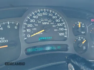 2003 Chevrolet Tahoe LS with VIN 1GNEC13T53R131019, listed as a IAAI auction lot 39673270 with 222,521 mi miles. Bid and sale history available at carsss.com. Image 15.