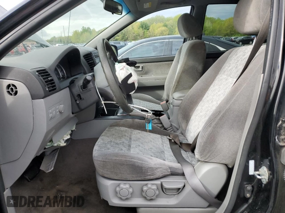 2008 Kia Sorento LX z VIN KNDJC735485861014, wystawiony jako Copart lot #56156945 z przebiegiem 187 531 mil mil oraz Czysty tytuł • Clean title. Historia ofert i sprzedaży dostępna na DreamBid. Obrazek 7.