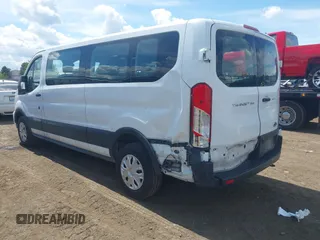 2021 Ford Transit Passenger XL z VIN 1FBAX2Y87MKA31170, wystawiony jako IAAI lot #42348150 z przebiegiem 60 124 mil mil oraz . Historia ofert i sprzedaży dostępna na DreamBid. Obrazek 3.