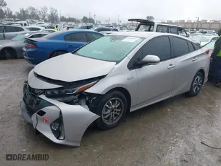 2017 Toyota Prius Prime Plus with VIN JTDKARFP5H3002903, listed as a IAAI auction lot 41520147 with NaN miles. Bid and sale history available at carsss.com. Image 18.