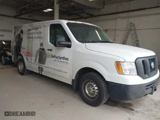 2015 Nissan NV SV with VIN 1N6BF0KX8FN807389, listed as a IAAI auction lot 42039881 with 313,992 mi miles. Bid and sale history available at carsss.com. Image 1.