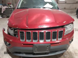 2014 Jeep Compass Sport with VIN 1C4NJDBB2ED684042, listed as a IAAI auction lot 41966076 with 136,773 mi miles. Bid and sale history available at carsss.com. Image 6.