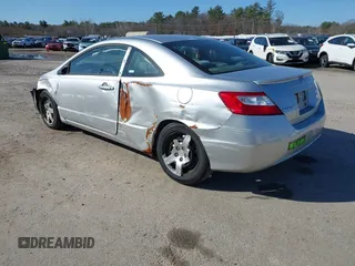 2006 Honda Civic Cpe LX with VIN 2HGFG11666H546449, listed as a IAAI auction lot 41840933 with 155,649 mi miles. Bid and sale history available at carsss.com. Image 3.