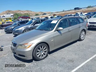2007 BMW 3 Series 328xi z VIN WBAVT73507FZ36573, wystawiony jako IAAI lot #42313859 z przebiegiem 161 151 mil mil oraz . Historia ofert i sprzedaży dostępna na DreamBid. Obrazek 2.