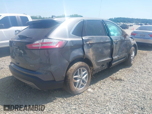 2023 Ford Edge SEL z VIN 2FMPK4J97PBA31506, wystawiony jako IAAI lot #42071208 z przebiegiem 50 458 mil mil oraz . Historia ofert i sprzedaży dostępna na DreamBid. Obrazek 4.