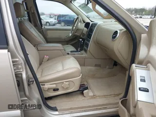 2007 Mercury Mountaineer Premier with VIN 4M2EU38E77UJ06759, listed as a IAAI auction lot 41801817 with 203,229 mi miles. Bid and sale history available at carsss.com. Image 5.
