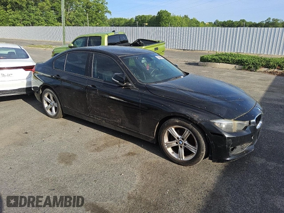 2013 BMW 3 Series 328i xDrive with VIN WBA3B3C56DF531364, listed as a Copart auction lot 55522505 with 134,622 mi miles and Clean title. Bid and sale history available at DreamBid. Image 4.