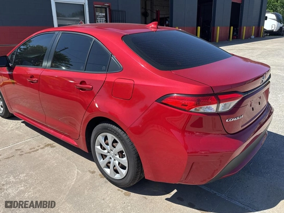 2021 Toyota Corolla LE with VIN JTDEPMAE3MJ132012, listed as a Copart auction lot 52353005 with 27,926 mi miles and Salvage Title. Bid and sale history available at carsss.com. Image 3.