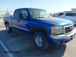 2003 GMC Sierra 1500 SLT z VIN 1GTEK19T93E376805, wystawiony jako IAAI lot #42238370 z przebiegiem 245 948 mil mil oraz . Historia ofert i sprzedaży dostępna na DreamBid. Obrazek 1.