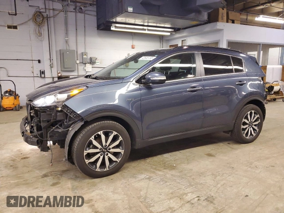 2018 Kia Sportage EX z VIN KNDPNCACXJ7384193, wystawiony jako Copart lot #43645195 z przebiegiem 55 717 mil mil oraz Szkody całkowita. Historia ofert i sprzedaży dostępna na DreamBid. Obrazek 1.