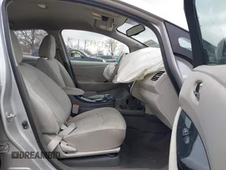 2012 Nissan LEAF SL with VIN JN1AZ0CP4CT026366, listed as a IAAI auction lot 41843842 with 62,509 mi miles. Bid and sale history available at carsss.com. Image 5.