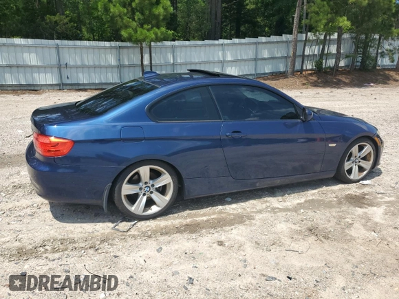2011 BMW 3 Series 328i with VIN WBAKE3C51BE441707, listed as a Copart auction lot 62581005 with 132,115 mi miles and Salvage title. Bid and sale history available at DreamBid. Image 3.