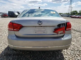 2014 Volkswagen Passat SEL Premium z VIN 1VWCN7A37EC048162, wystawiony jako Copart lot #55351735 z przebiegiem 110 549 mil mil oraz Czysty tytuł • Clean title. Historia ofert i sprzedaży dostępna na DreamBid. Obrazek 6.