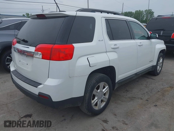 2015 GMC Terrain SLE z VIN 2GKALREK1F6393411, wystawiony jako IAAI lot #42380107 z przebiegiem 111 758 mil mil oraz . Historia ofert i sprzedaży dostępna na DreamBid. Obrazek 4.