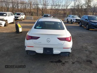 2024 Mercedes-Benz CLA 250 z VIN W1K5J4HB7RN450668, wystawiony jako IAAI lot #41333911 z przebiegiem 10 819 mil mil oraz . Historia ofert i sprzedaży dostępna na DreamBid. Obrazek 16.