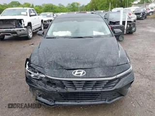 2024 Hyundai Elantra SE с VIN KMHLL4DG3RU829049, выставлен на аукционе IAAI как лот 42102549 с пробегом 12 021 миль миль и . История ставок и продаж доступна на DreamBid. Изображение 12.