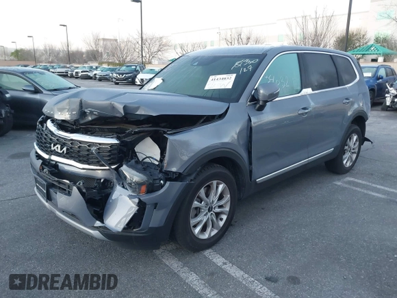 2022 Kia Telluride LX with VIN 5XYP2DHC7NG235365, listed as a IAAI auction lot 41434032 with 32,628 mi miles and . Bid and sale history available at DreamBid. Image 2.