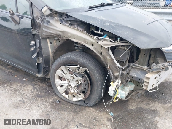 2012 Honda Civic LX with VIN 19XFB2F55CE107821, listed as a IAAI auction lot 42119926 with 172,942 mi miles and . Bid and sale history available at DreamBid. Image 6.