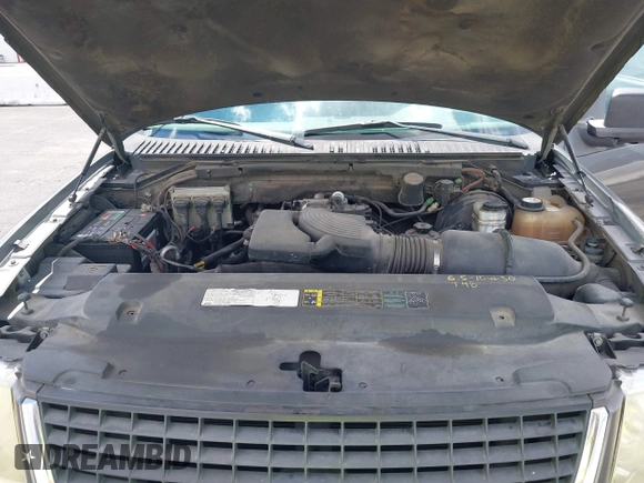 2004 Ford Expedition Special Service with VIN 1FMRU15WX4LB52060, listed as a IAAI auction lot 41963092 with 202,622 mi miles. Bid and sale history available at carsss.com. Image 10.