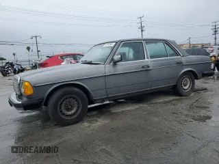 1984 Mercedes-Benz 300 D с VIN WDBAB33A3EA118970, выставлен на аукционе Copart как лот 48762855 с пробегом 219 034 миль миль и Чистый • Clean title. История ставок и продаж доступна на DreamBid. Изображение 1.