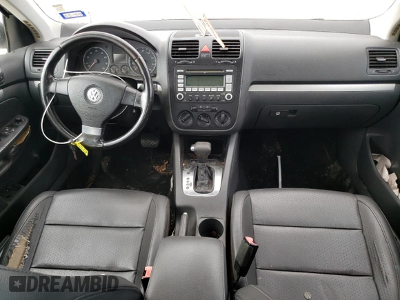 2009 Volkswagen Jetta SE z VIN 3VWRM71K89M141488, wystawiony jako Copart lot #43658055 z przebiegiem Nie podano mil oraz Czysty tytuł • Clean title. Historia ofert i sprzedaży dostępna na DreamBid. Obrazek 8.