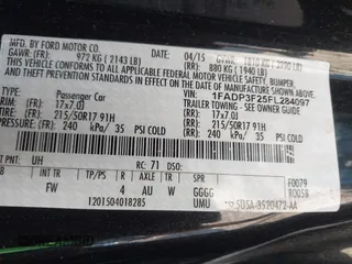 2015 Ford Focus SE z VIN 1FADP3F25FL284097, wystawiony jako IAAI lot #42553323 z przebiegiem 139 647 mil mil oraz . Historia ofert i sprzedaży dostępna na DreamBid. Obrazek 9.
