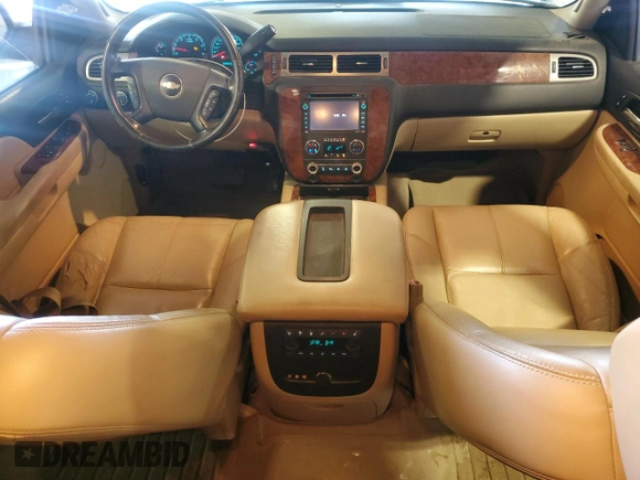 2007 Chevrolet Tahoe LTZ with VIN 1GNFK13007J313566, listed as a Copart auction lot 52498975 with 234,744 mi miles and Salvage title. Bid and sale history available at DreamBid. Image 8.