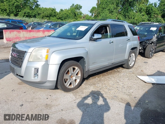 2011 GMC Terrain SLT-2 z VIN 2CTALWEC7B6202463, wystawiony jako IAAI lot #42616701 z przebiegiem 218 551 mil mil oraz . Historia ofert i sprzedaży dostępna na DreamBid. Obrazek 2.