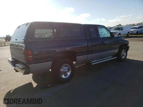 2001 Dodge 2500 with VIN 1B7KC23Z81J213165, listed as a Copart auction lot 51532465 with 117,150 mi miles and Salvage title. Bid and sale history available at DreamBid. Image 3.