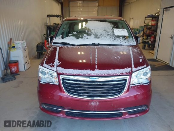 2015 Chrysler Town & Country Limited Platinum with VIN 2C4RC1GGXFR597180, listed as a IAAI auction lot 41374817 with 90,088 mi miles and . Bid and sale history available at DreamBid. Image 12.