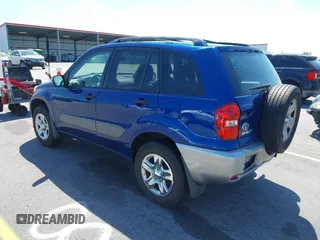 2005 Toyota RAV4 with VIN JTEHD20V950049053, listed as a IAAI auction lot 41998035 with 197,193 mi miles. Bid and sale history available at carsss.com. Image 3.