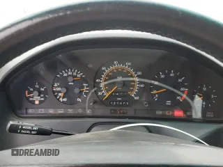 1990 Mercedes-Benz 500 z VIN WDBFA66E2LF013247, wystawiony jako Copart lot #53387305 z przebiegiem 121 472 mil mil oraz Szkoda całkowita • Salvage title. Historia ofert i sprzedaży dostępna na DreamBid. Obrazek 9.