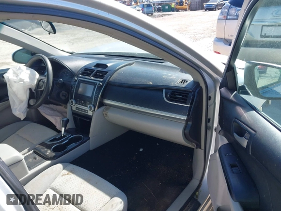 2014 Toyota Camry L with VIN 4T4BF1FK2ER364315, listed as a IAAI auction lot 41582885 with 1 mi miles. Bid and sale history available at carsss.com. Image 5.